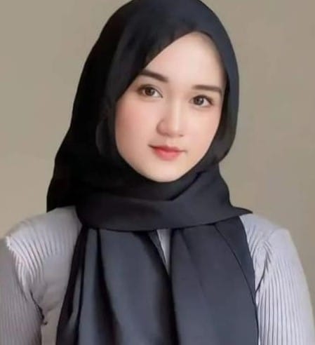 Tutorial Hijab Segi Empat Simple Dengan Gaya Elegan Ruffles